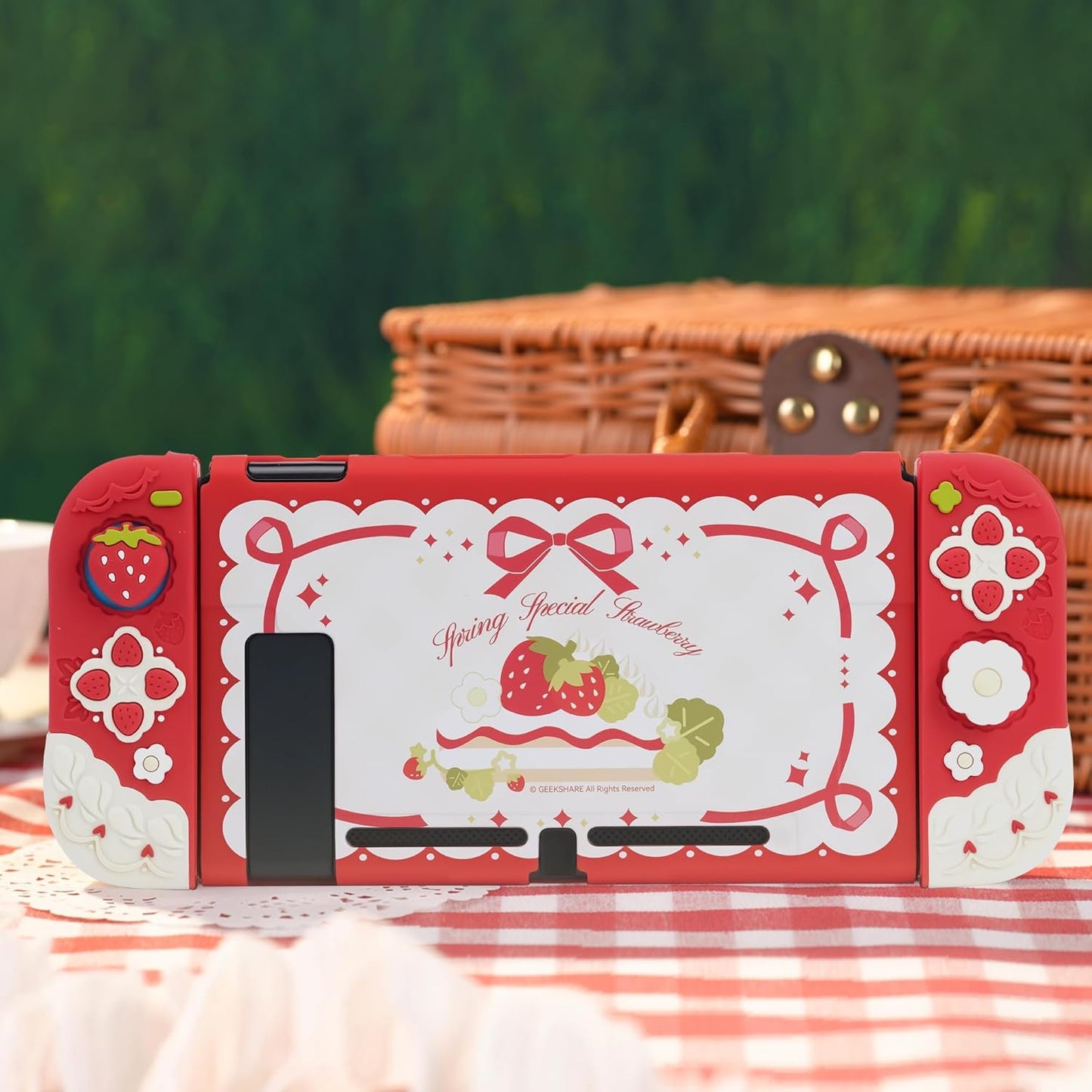 Nintendo Switch og OLED Cream Strawberry silikoneskin
