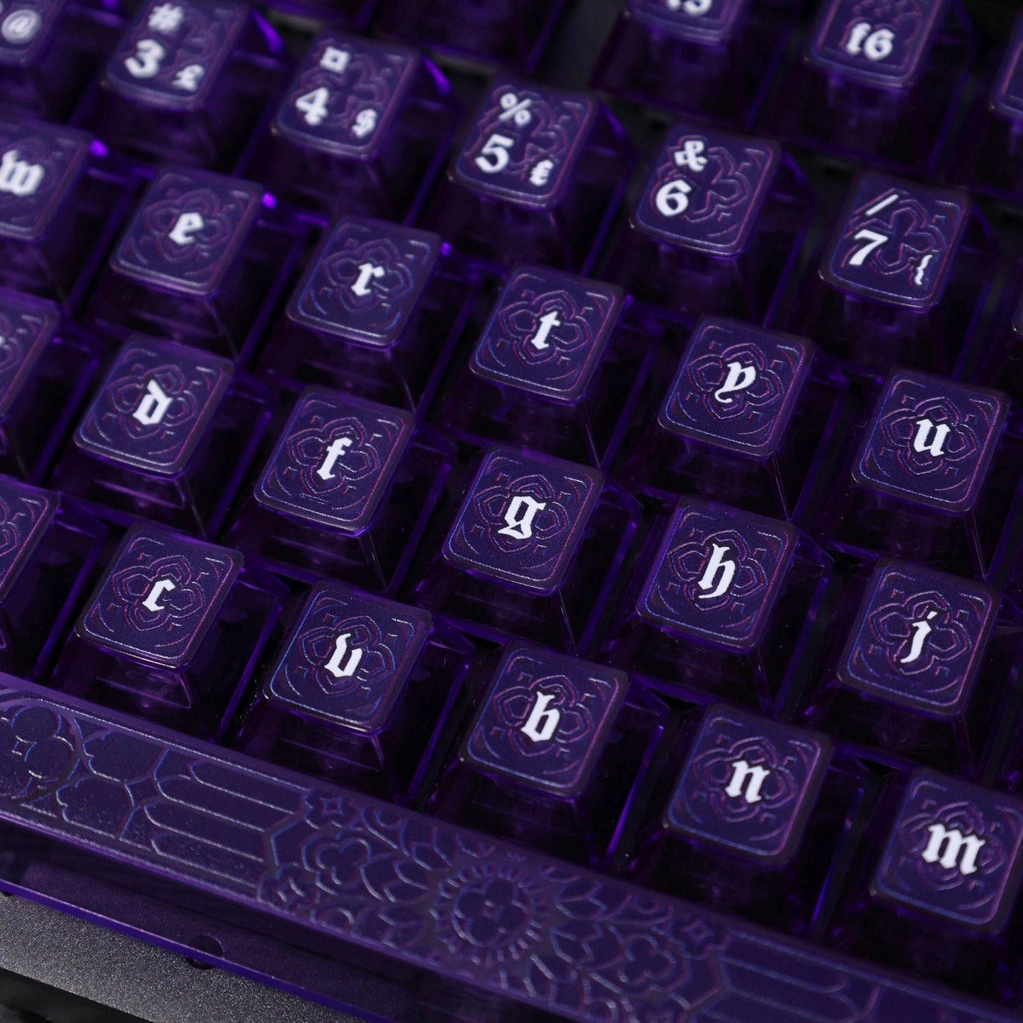 Gohtic Violet Amethyst | Appaz keycap set | Danish, Norwegian and Swedish