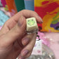 Lysegrå keycap clicker fidget nøglering med lys